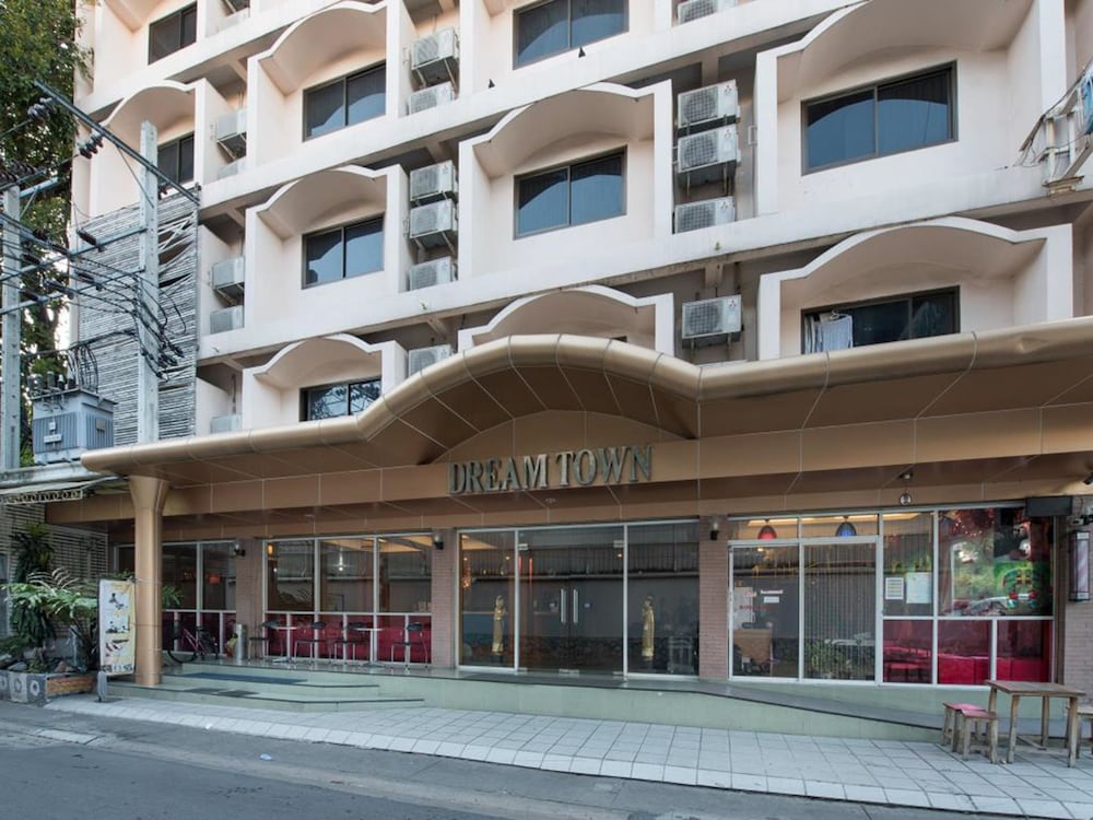dream town pratunam hotel