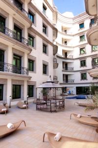 Al Waleed Holiday Homes,Bur Dubai>>Al Barsha,3 star