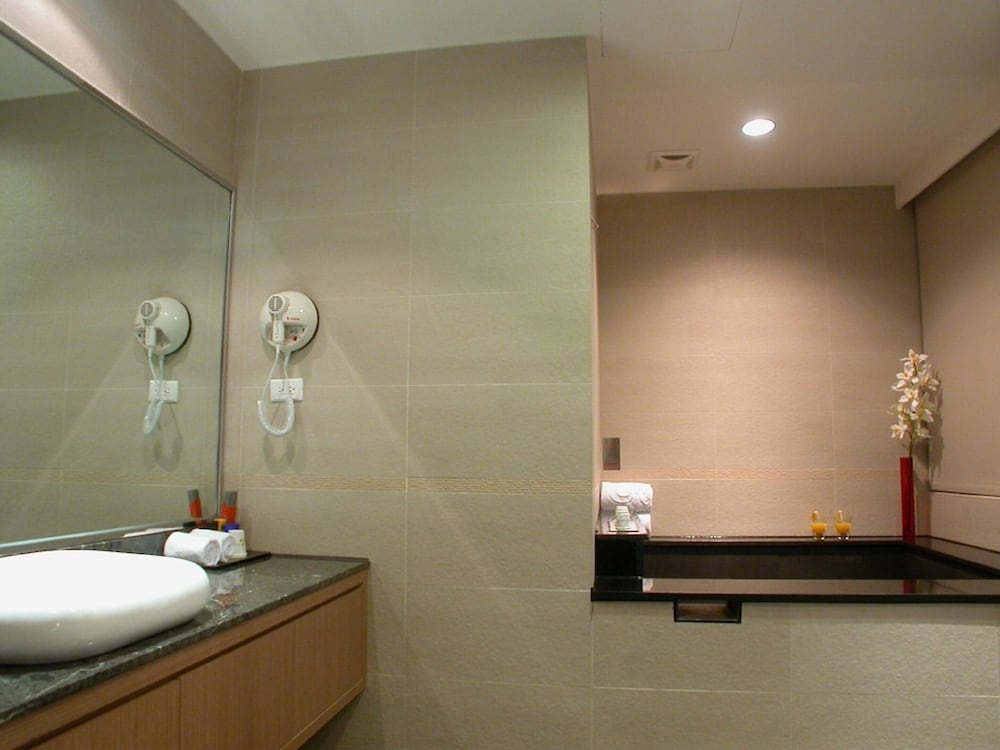 aqua bella hot spring hotel