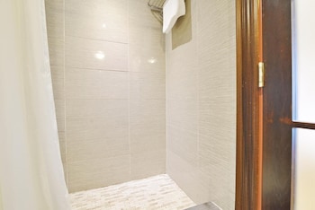 woodbine hotel and suites