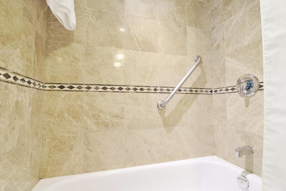 woodbine hotel and suites