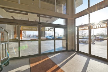 woodbine hotel and suites