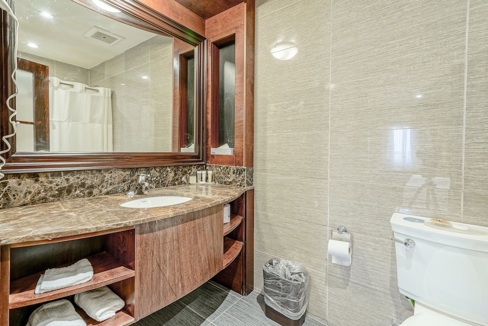 woodbine hotel and suites