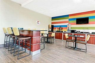 super 8 by wyndham san antonio alamodome area