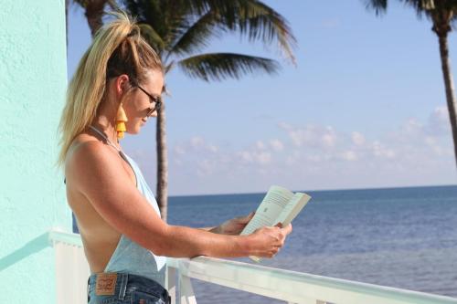 grassy flats resort and beach club