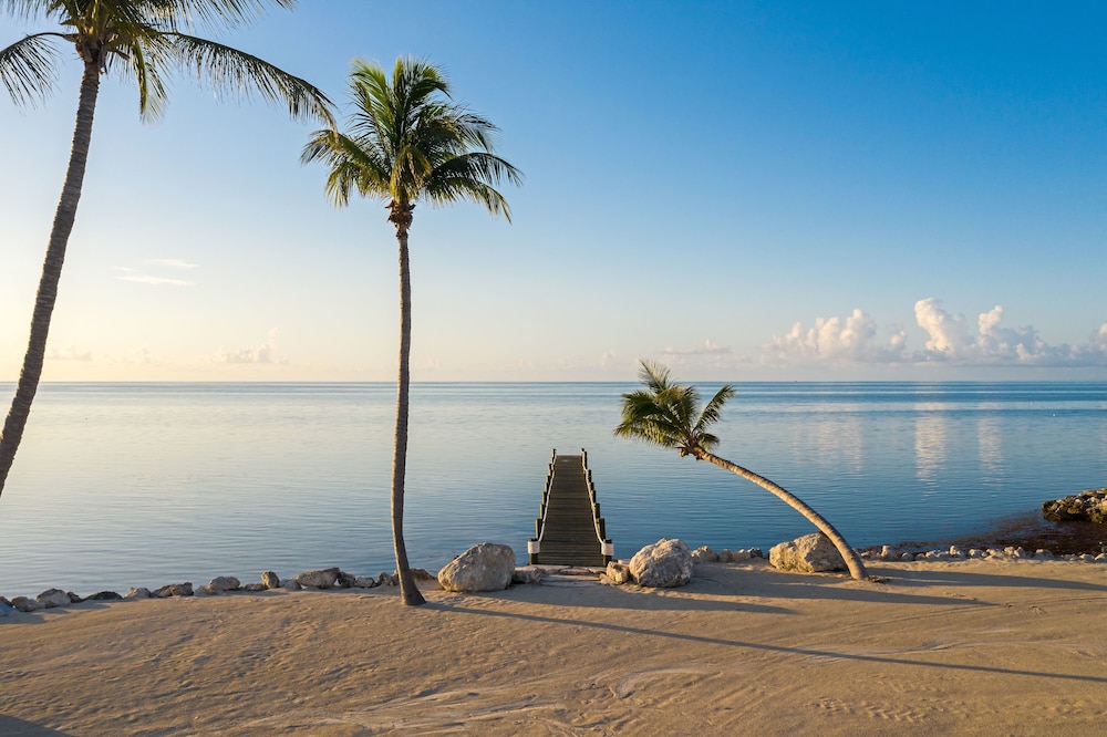 grassy flats resort and beach club