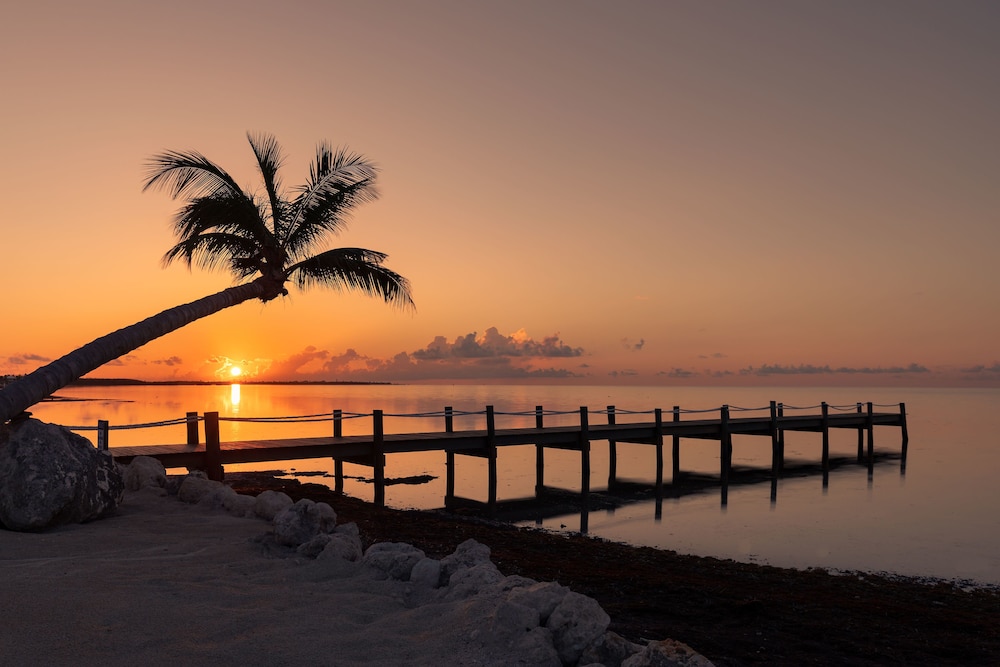 grassy flats resort and beach club