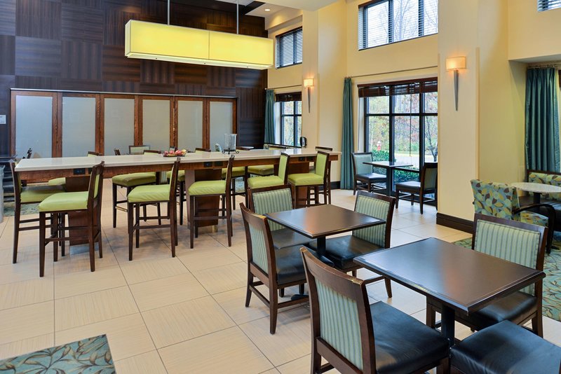 hampton inn and suites fort belvoir alexandria south
