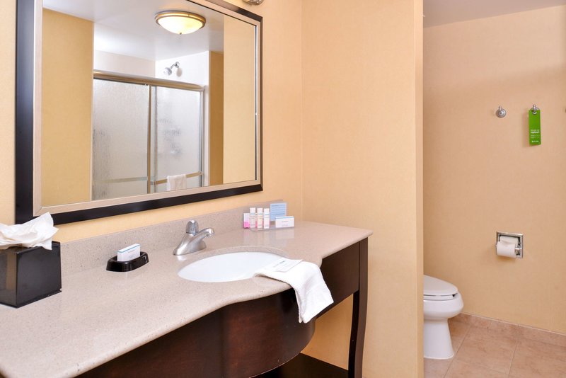 hampton inn and suites fort belvoir alexandria south