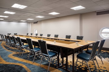 courtyard seattle downtown pioneer square