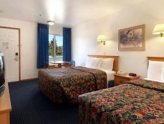 Days Inn By Wyndham Seattle North Of Downtown,Seattle>>Northgate,2 star