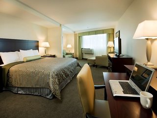 Best Western Plus Philadelphia Airport S. At Widener Univ.,Delaware>>Chester,3 star