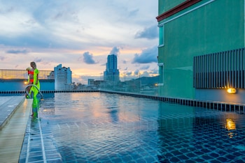 hallo patong hotel and restaurant