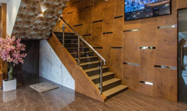 hotel hometown bandra kurla complex