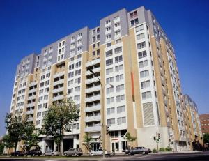 Hotel Faubourg Montreal,Montreal>>Longueuil,3 star