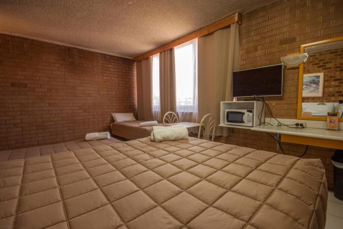 marco polo motor inn sydney