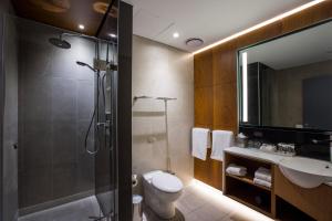 Mercure Sydney Liverpool,Catherine Field>>Camden Park,5 star
