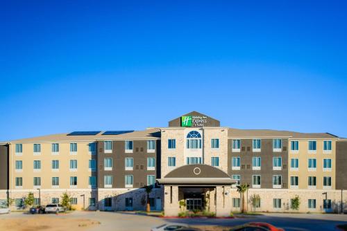holiday inn express and suites austin nw arboretum area
