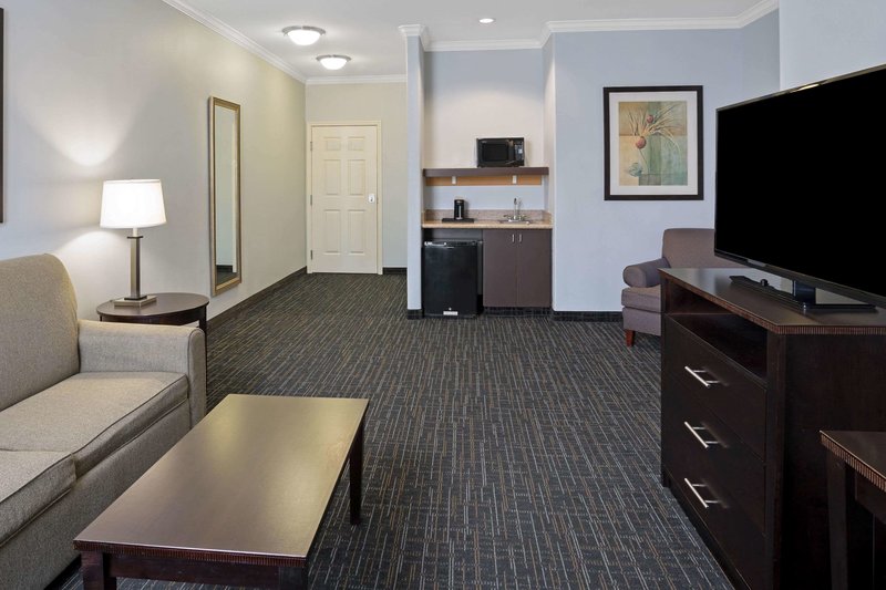 la quinta inn and suites by wyndham houston westchase