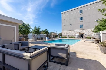 la quinta inn and suites by wyndham houston nw beltway8 westrd
