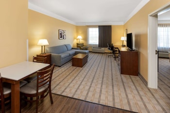 la quinta inn and suites by wyndham houston nw beltway8 westrd