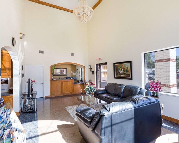 rodeway inn and suites humble tx