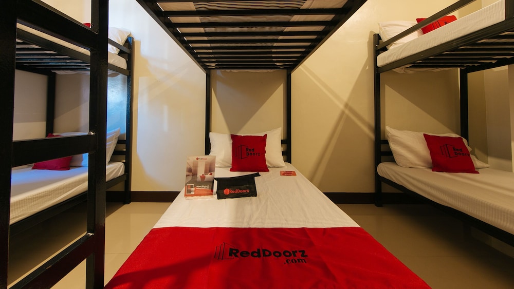 reddoorz golite washington hostel