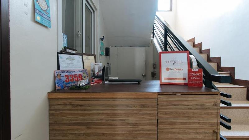 reddoorz golite washington hostel