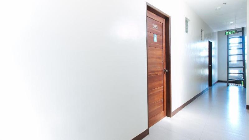 reddoorz golite washington hostel