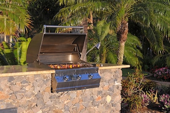 the mauian boutique beach studios on napili bay