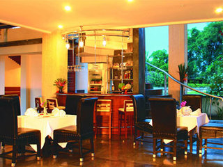 aniniraka resort and spa