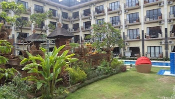 the aromas of bali hotel and residence