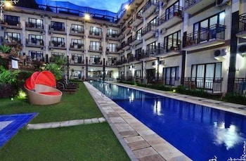 the aromas of bali hotel and residence