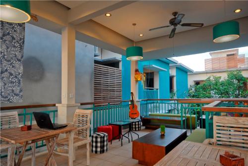 the green zhurga suites