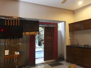 the green zhurga suites