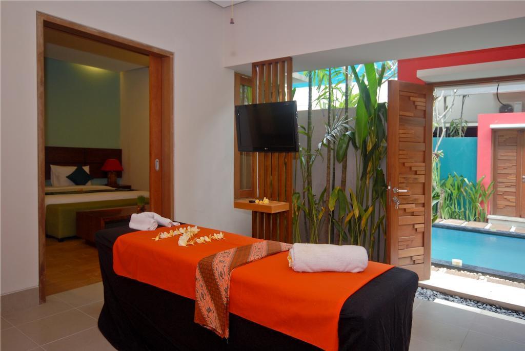 the green zhurga suites