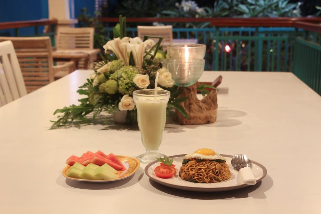 the green zhurga suites