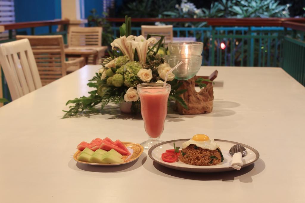 the green zhurga suites