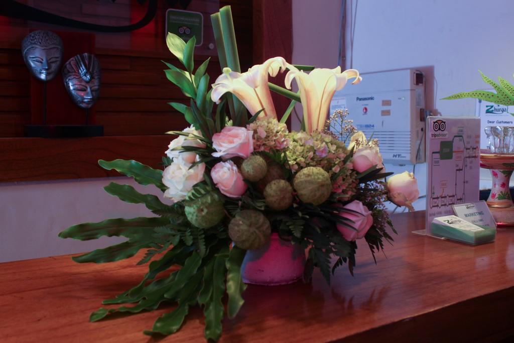 the green zhurga suites