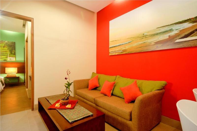 the green zhurga suites