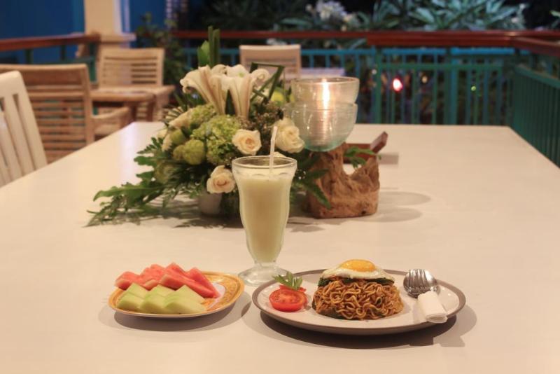 the green zhurga suites