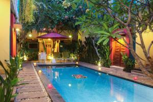 the green zhurga suites