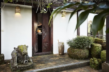 bayad ubud bali villa