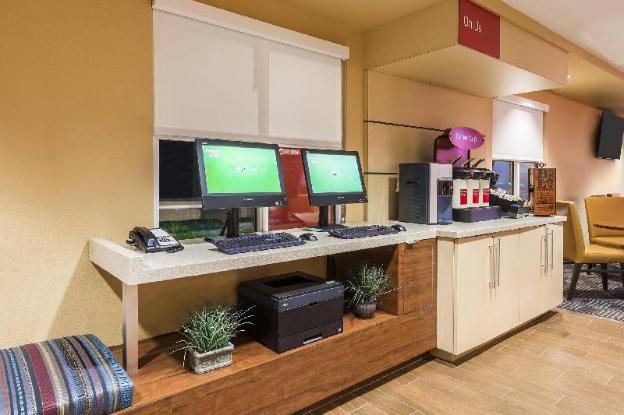 towneplace suites by marriott tampa westshore airport