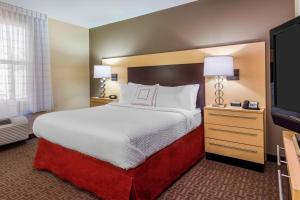 towneplace suites by marriott tampa westshore airport