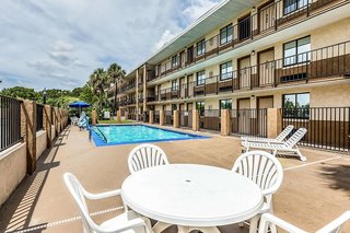 rodeway inn fairgrounds casino