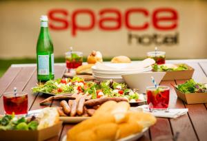 space hotel hostel