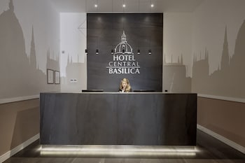 hotel central basilica