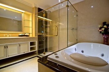 lk the empress pattaya