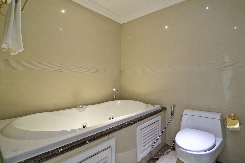 lk the empress pattaya